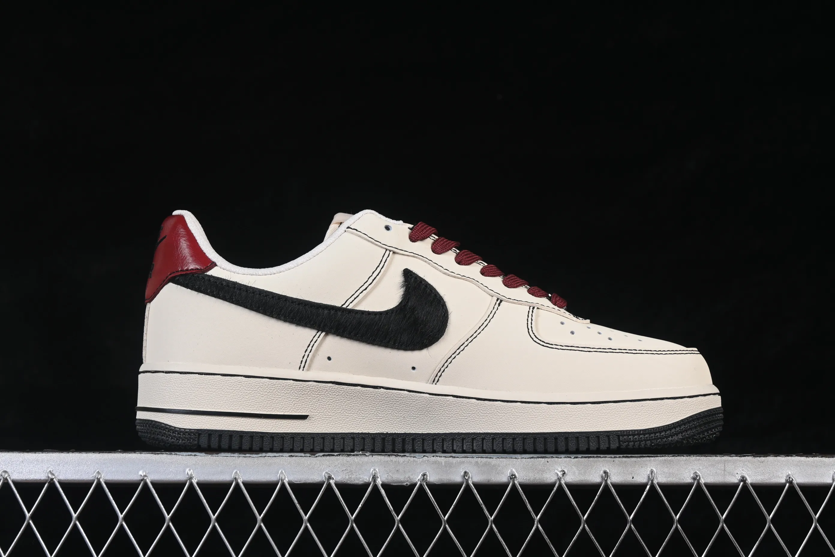 All categories Nk Air Force 1 Air Force series Nk Air Force 1 Low Air Force low-top Nike Air Force 1'07 Low Year of the Horse limited rice porcelain Yingmo Air Force 1 low-top casual sneakers IB4607-171